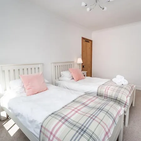 Holiday home Coleridge *